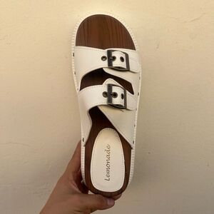 White Sandals Sleek Design Comfortable Fit